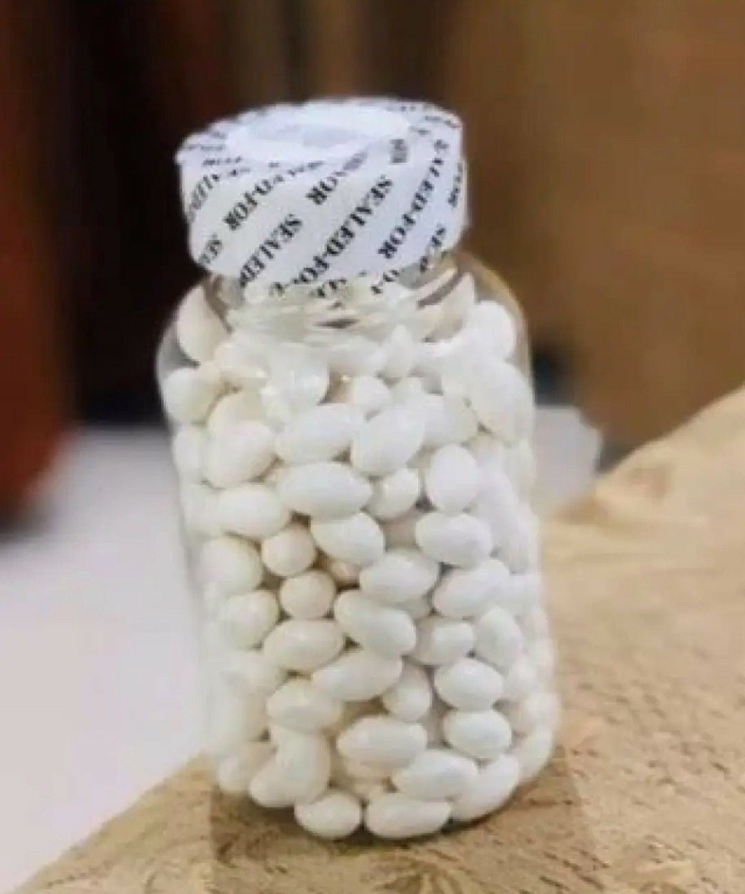 100 Pcs Jar Of Vitamin E Whitening Capsules for Brighter, Radiant Skin